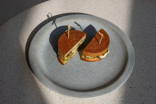 BRIE CHEESE CROISSANT SANDWICH
