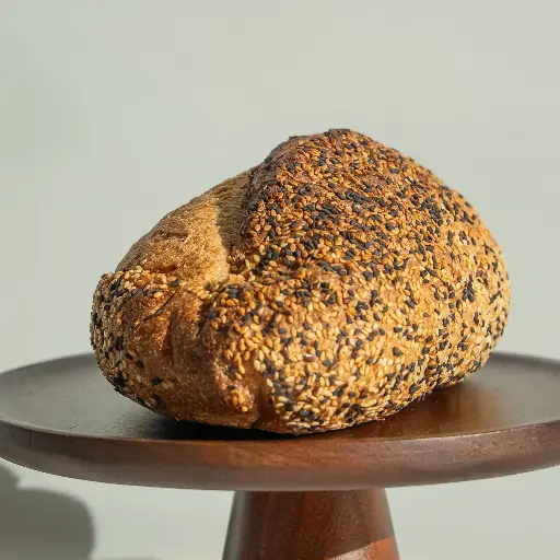 SOURDOUGH MULTIGRAIN BREAD - خبز مخمر متعدد الحبوب