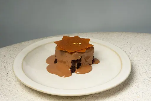 J CHOCOLATE CAKE - جي شوكوليت كيك